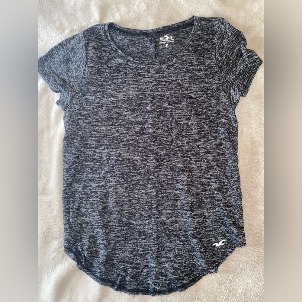 4/$20 Hollister T-Shirt